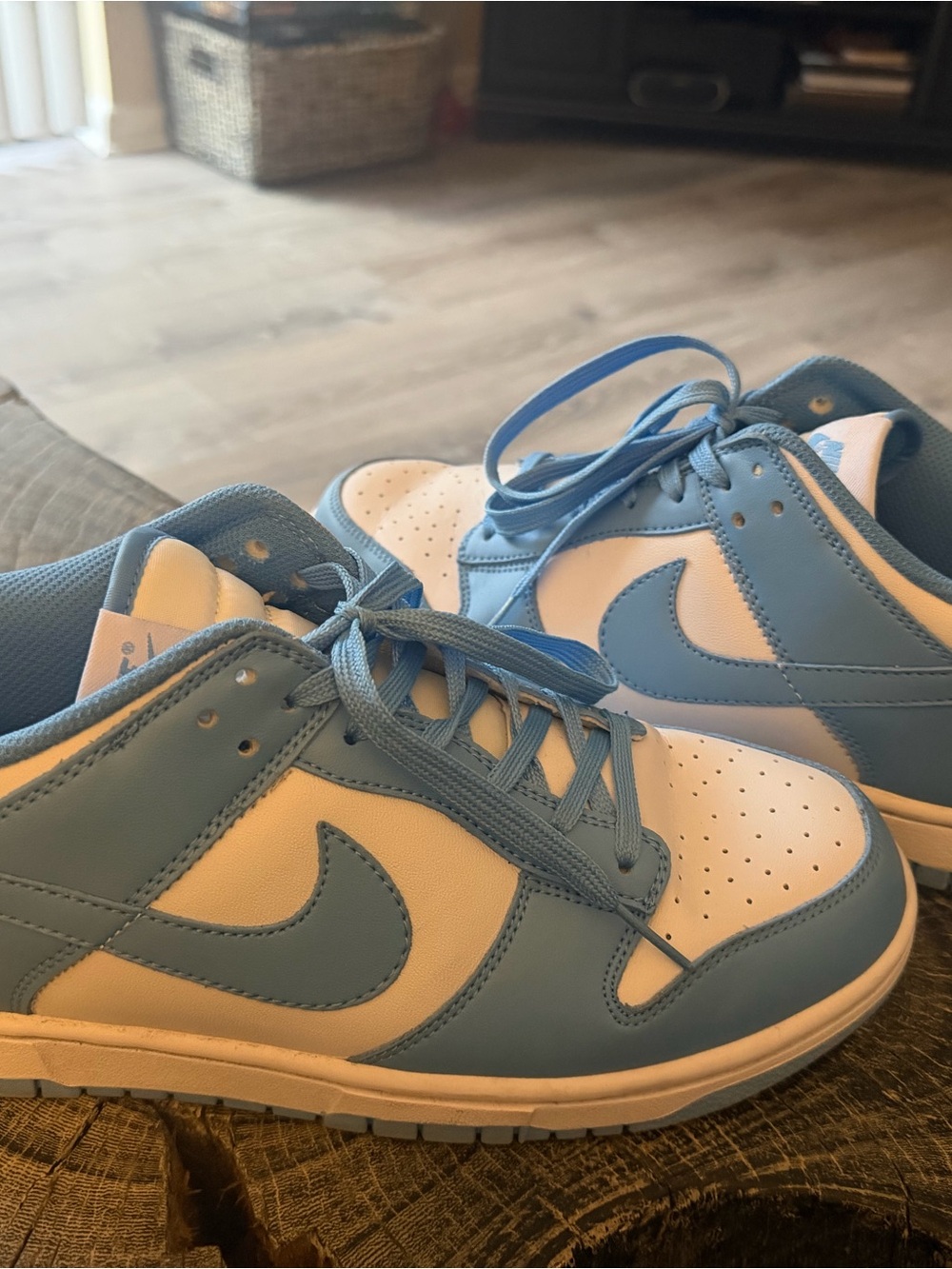 Nike Kids Low-Top Sneakers in White and Light Blue